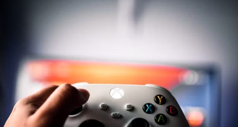 How Online Game Characters Reflect Player Identity